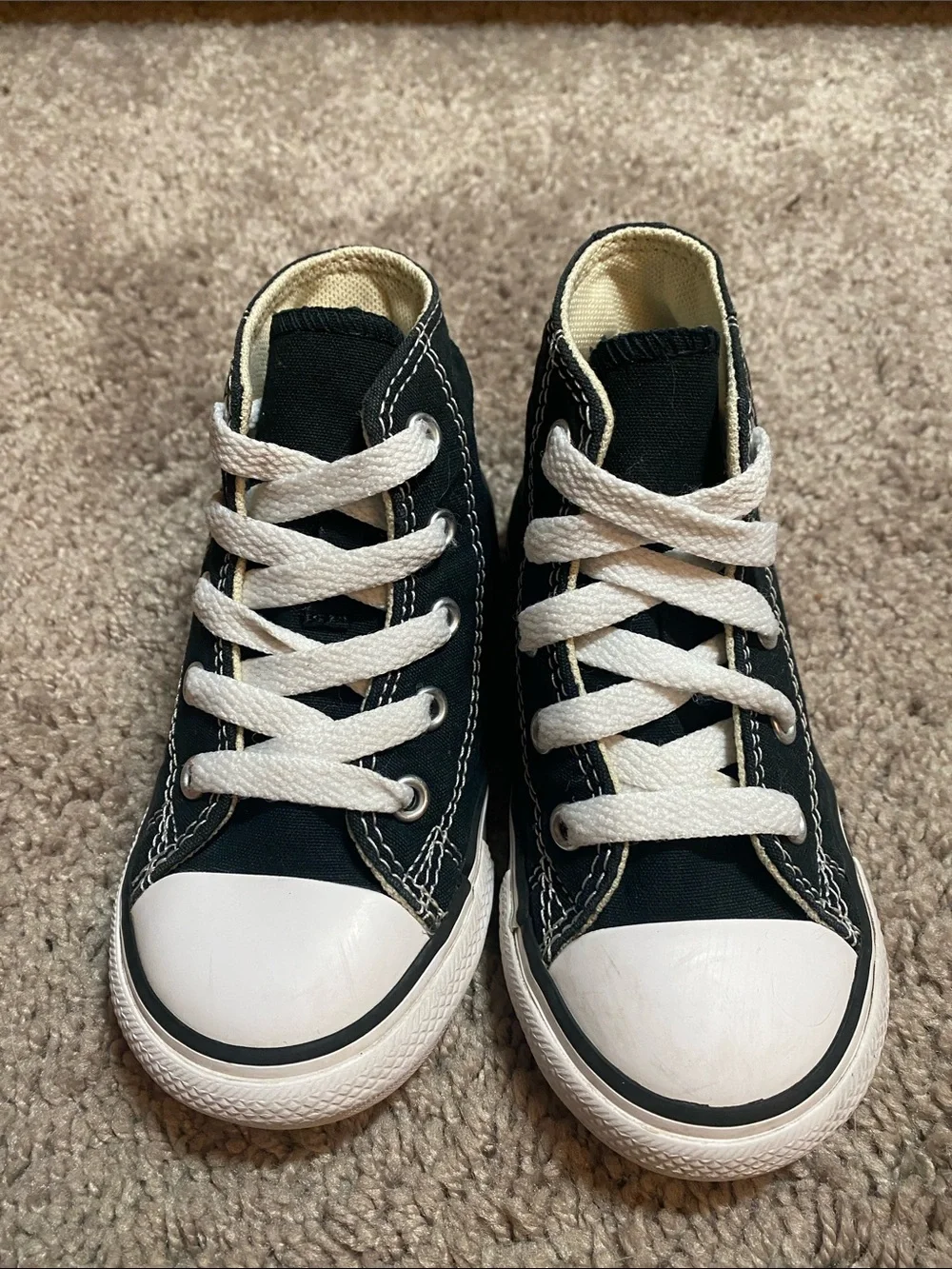 Converse Chuck Taylor Kids Black and White High-Top Sneakers size 8